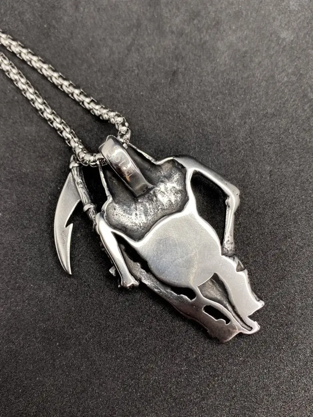 Подвеска Смерть с косой и Глазом на длинной цепочке Череп