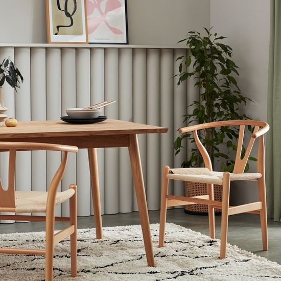 Стул деревянный обеденный с мягким сиденьем Wishbone Премиум