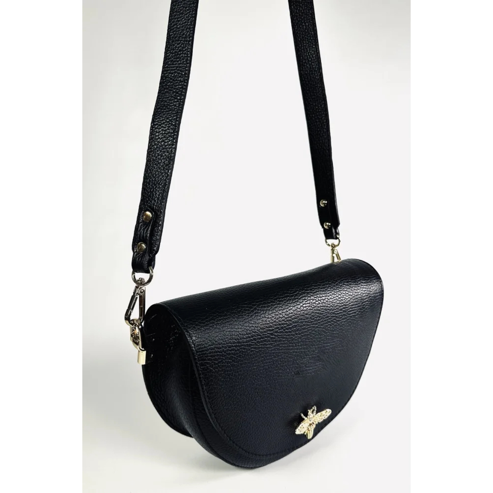 Женская сумочка с застежкой-пчелкой из натуральной кожи черного цвета