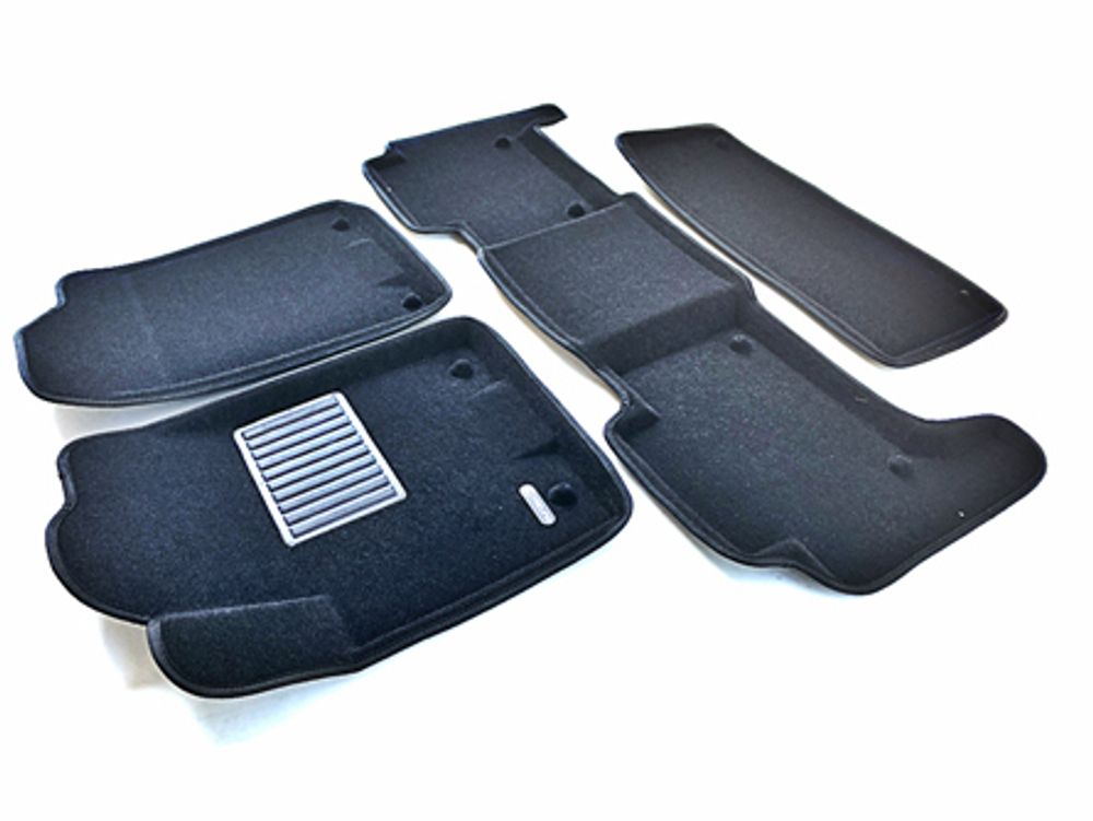 Коврики салона для NISSAN Patrol (2010-)/INFINITI QX 56/80 (2010-2015-) (3 ряд) Euromat 3D Business черные. Арт. EMC3D-002813