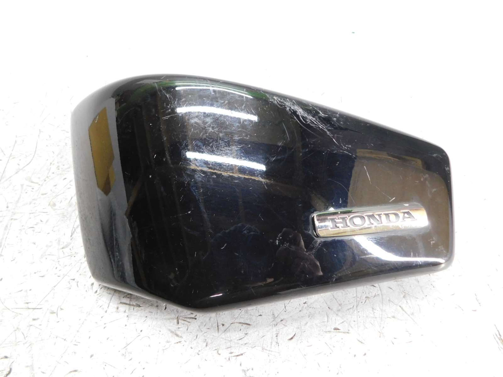 Пластик боковой левый Honda VTX1800 SC49