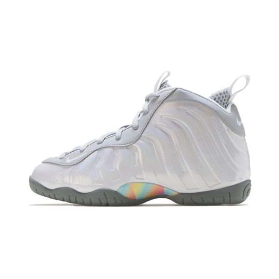 Nike Foamposite One Little &quot;Rainbow Pixel&quot;