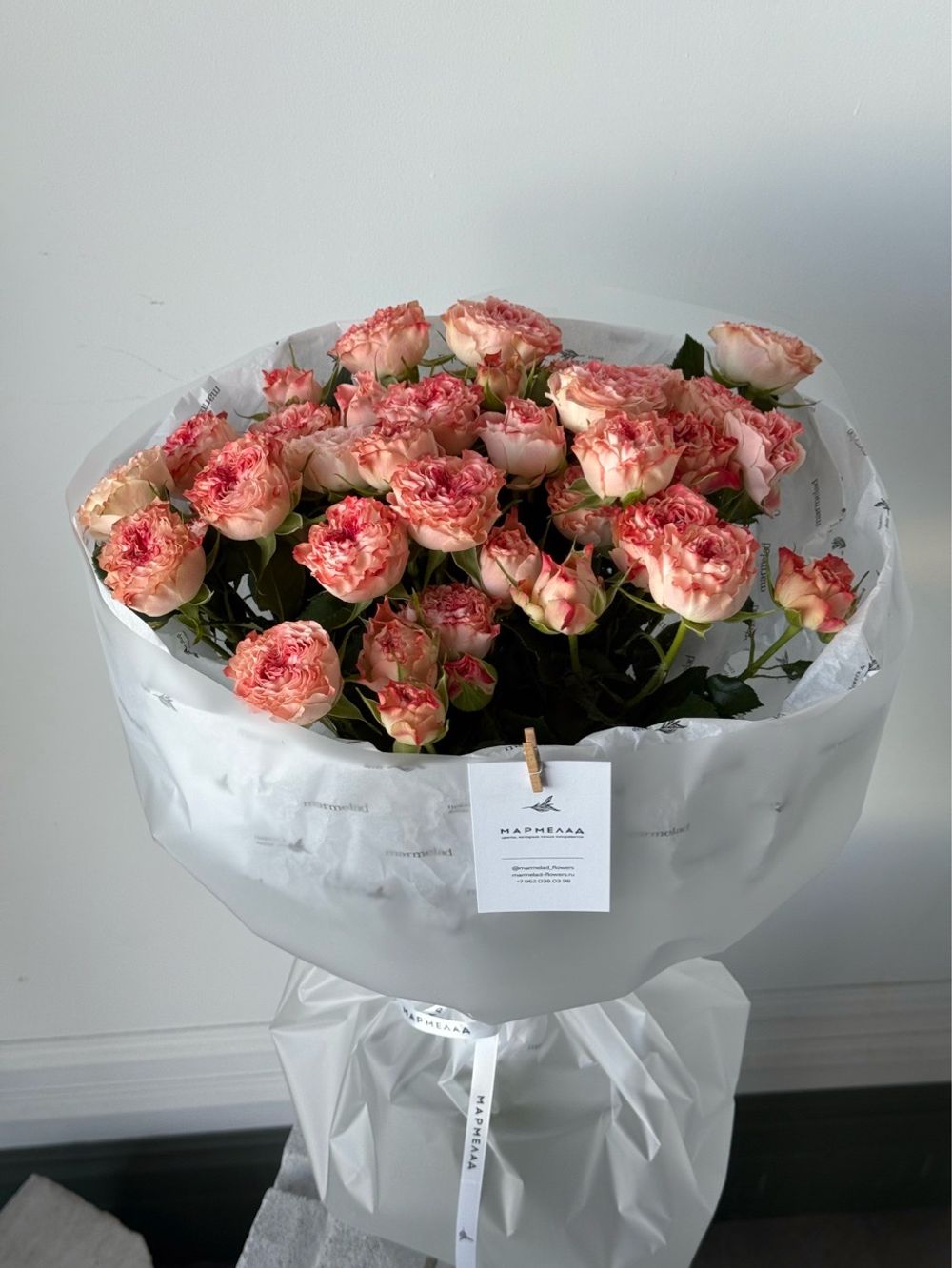 Букет моно из кустовых роз 9 шт