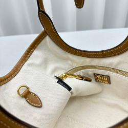 Miu Miu IVY Bag 23 cm