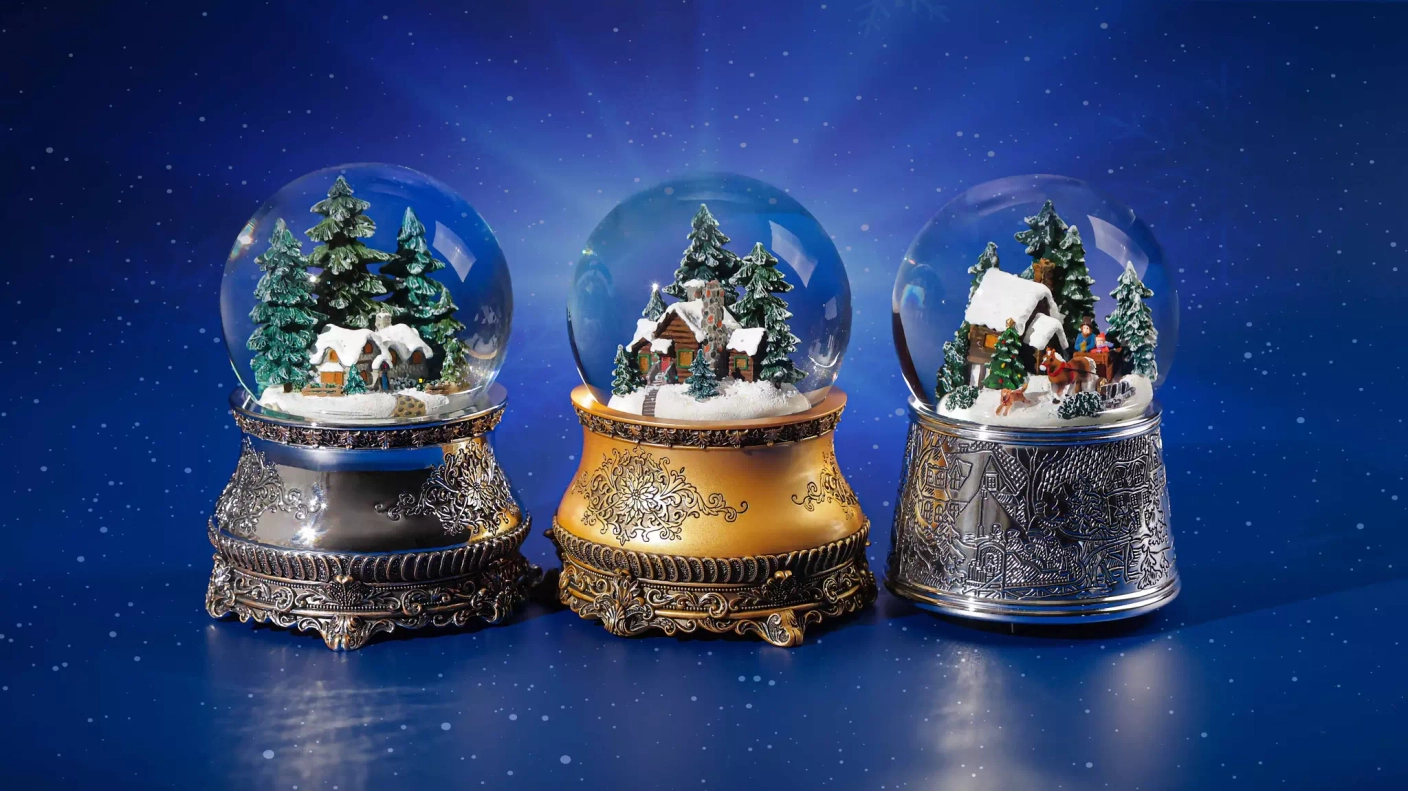 Новинки снежных шаров уже в продаже: качество и волшебство от Glassglobe!
