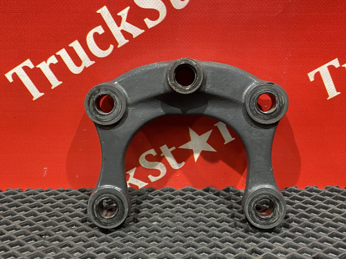 Кронштейн амортизатора