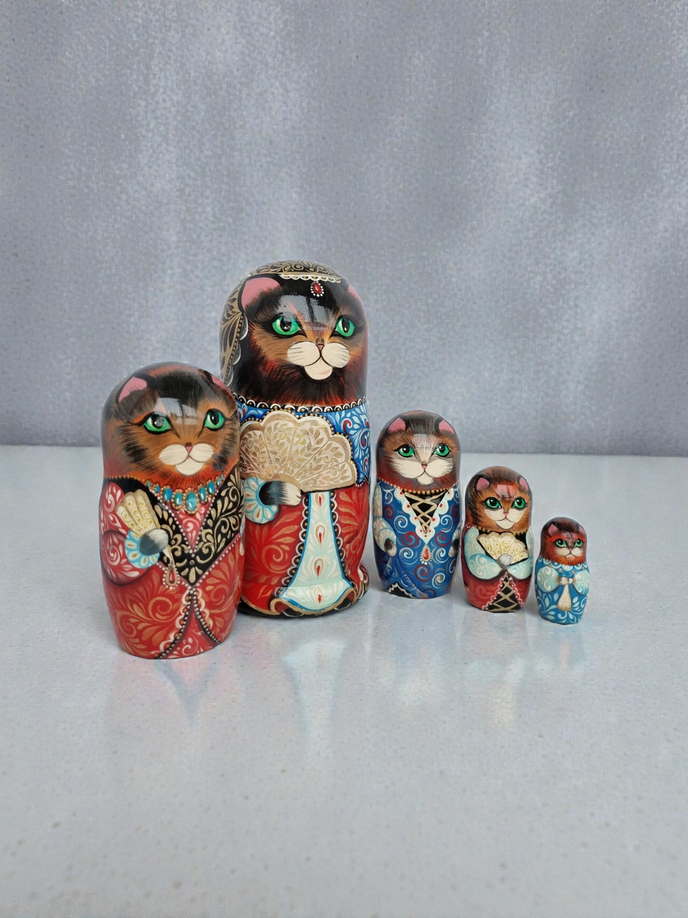 Матрешка "Королева кошка" 5мест