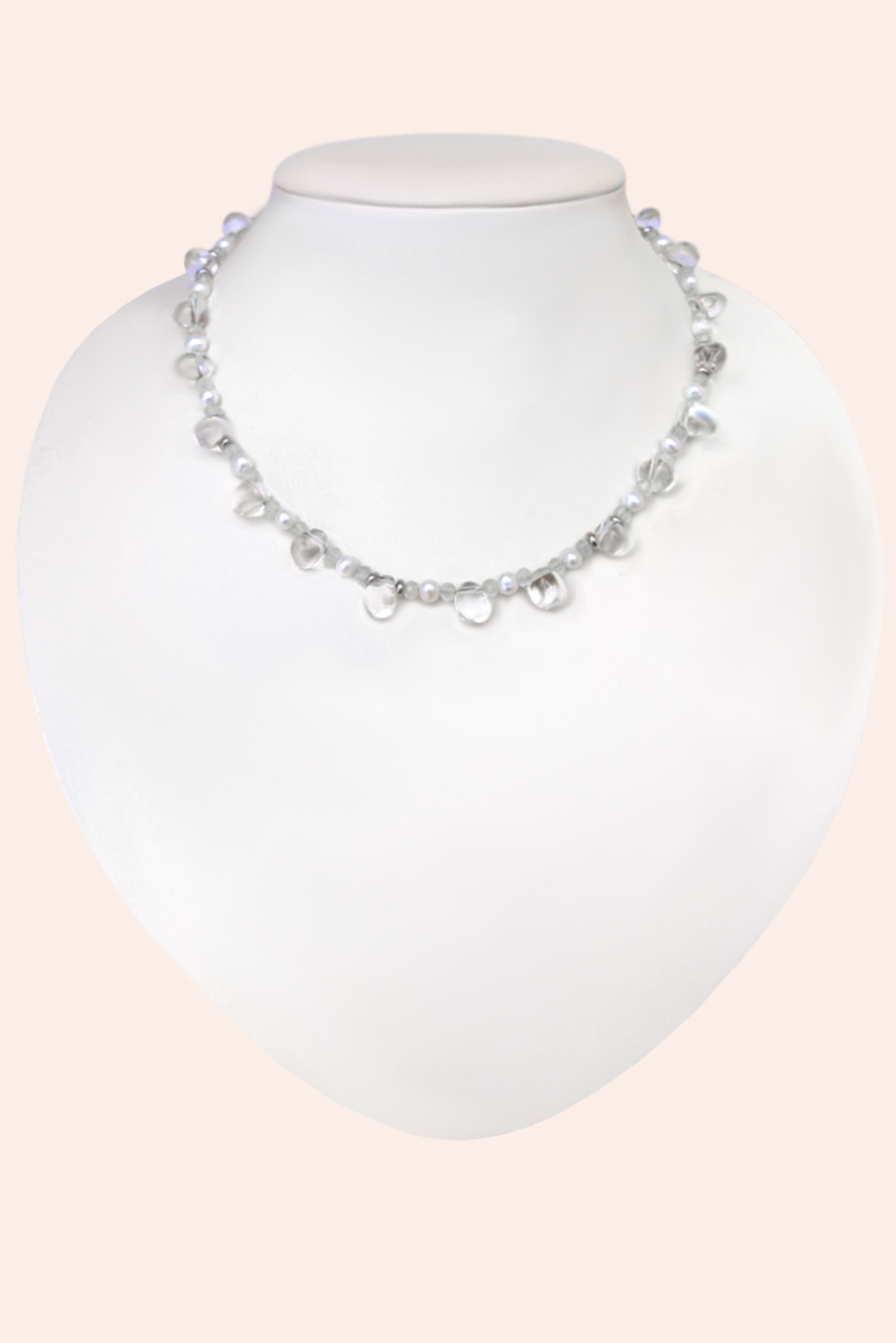 Чокер Росинка с прозрачным кварцем, жемчугом и пренитом