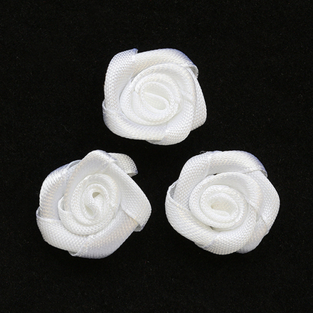 К-9081 Цветок пришивной 1,9см, цв.белый