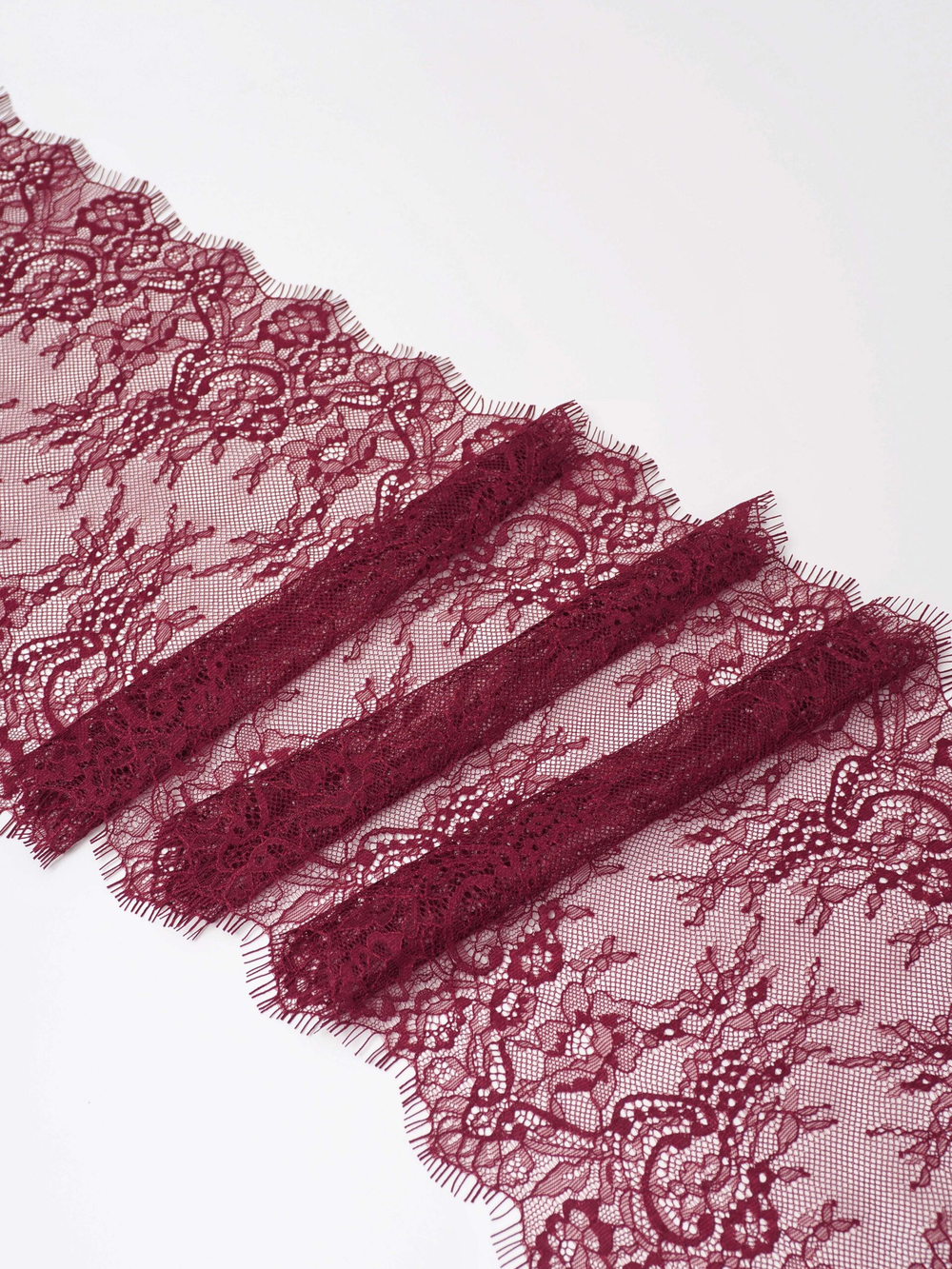 Кружево шантильи бордовое неэластичное ширина 24 см купон 2.9 м