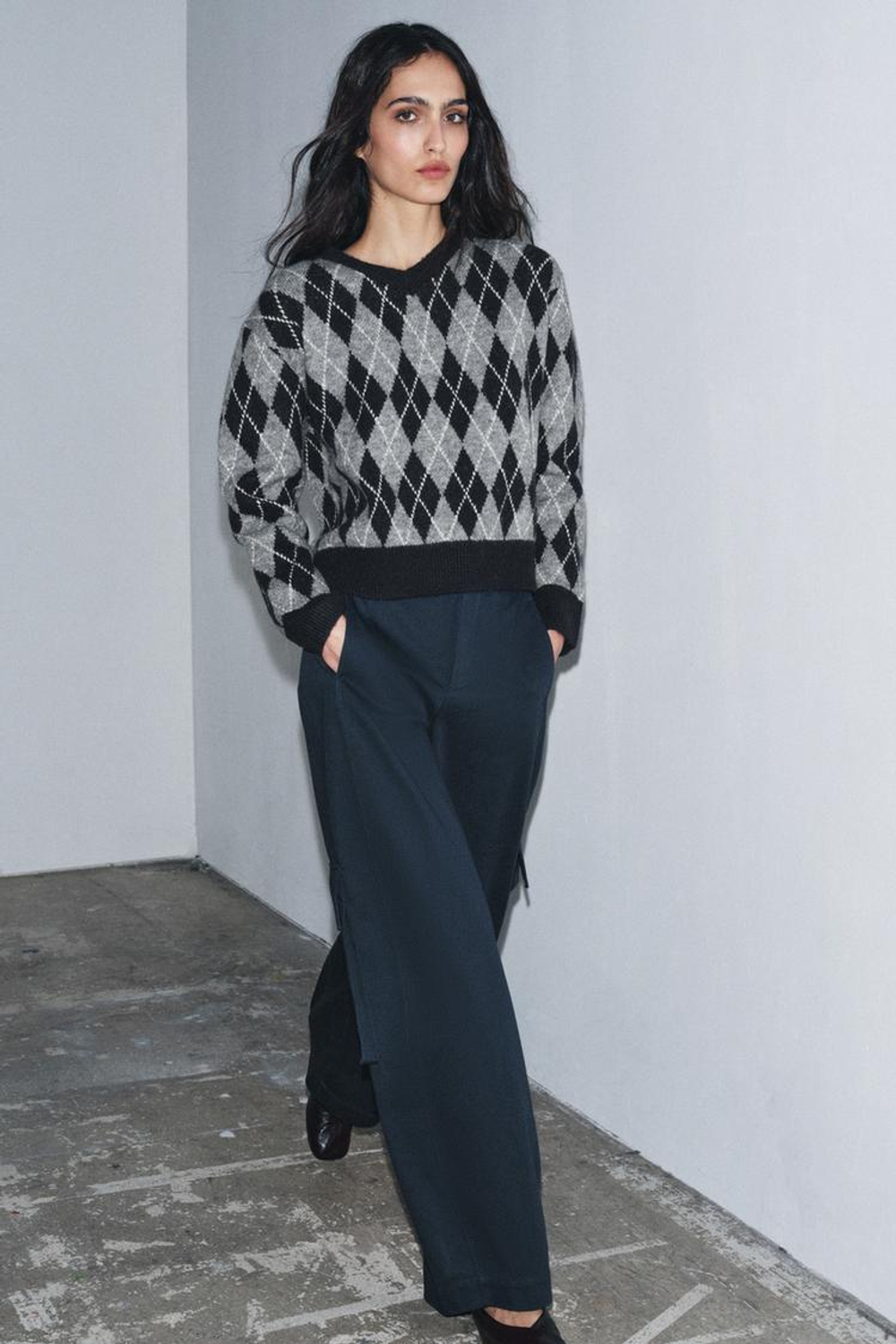 ZARA СВИТЕР С УЗОРОМ «РОМБЫ», СЕРЫЙ/СИНИЙ