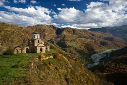 Сентинский храм — пл. Бруш-Сырты