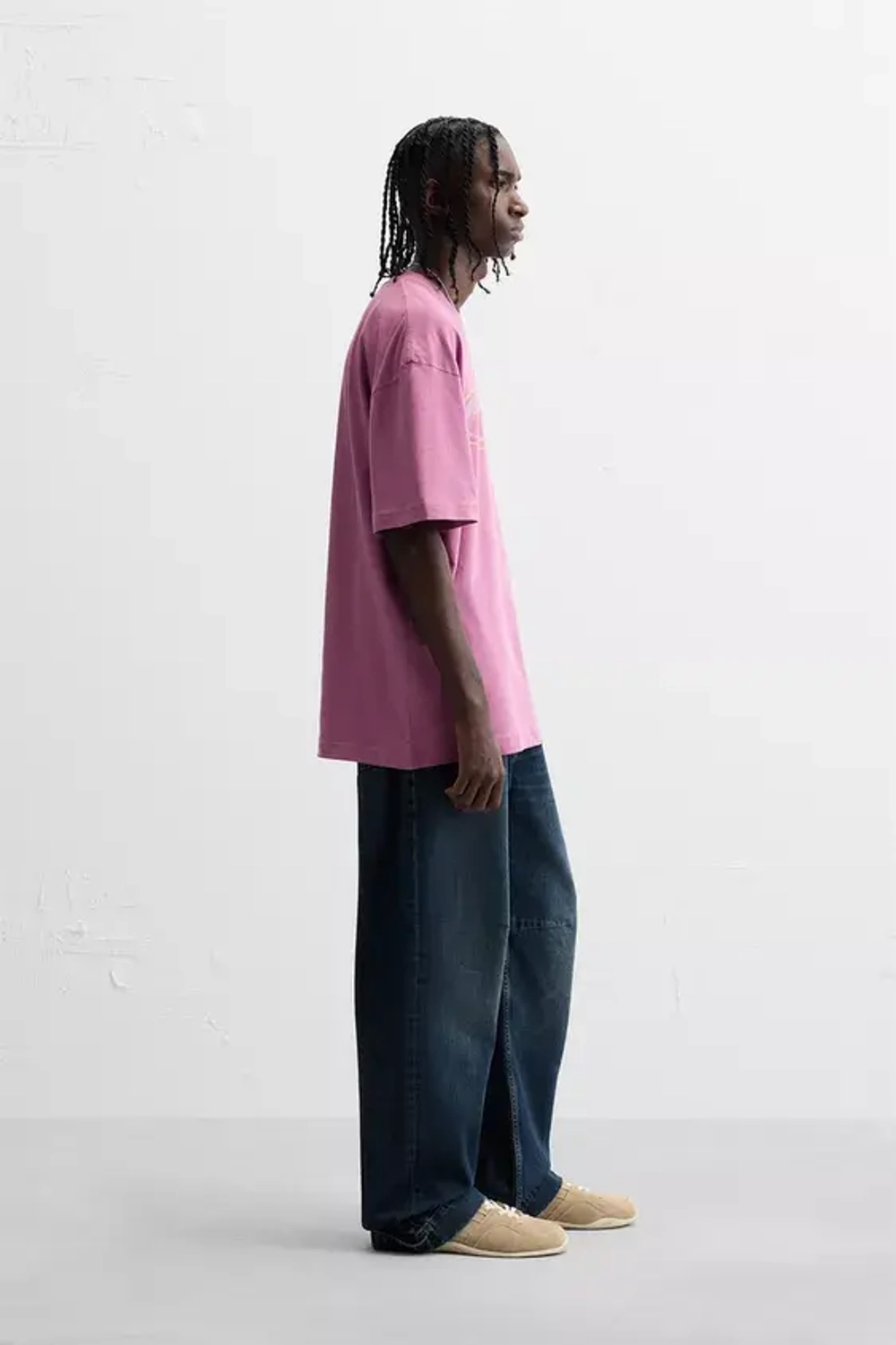 ZARA ФУТБОЛКА ИЗ ТКАНИ С ЭФФЕКТОМ ПОТЕРТОСТИ С НАДПИСЬЮ, МАДЖЕНТА