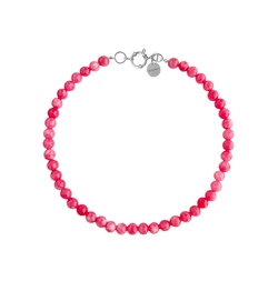 Колье из бусин камня Cheeks