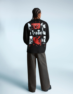 BERSHKA Лонгслив с принтом It, черный