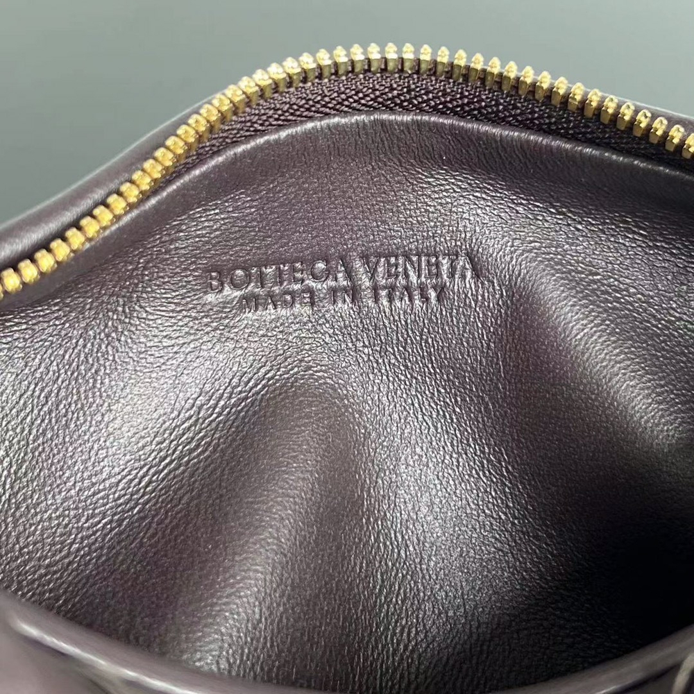 Bottega Veneta Mini Jodie 28 cm