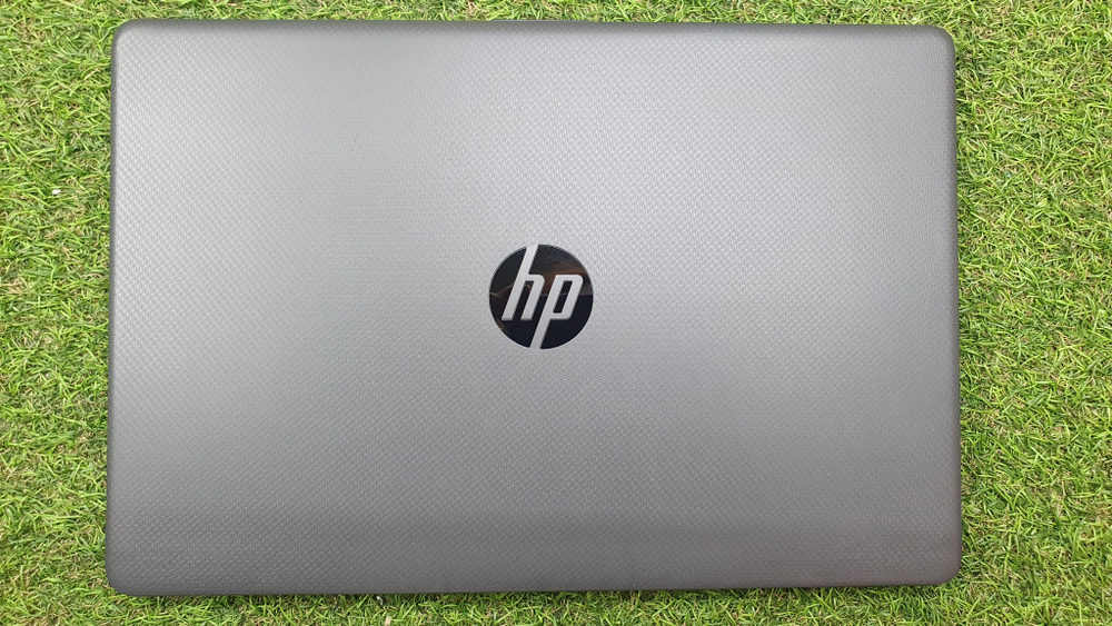 Ноутбук HP AMD Silver 3050U/8 Gb/FHD/255 G8 [32p18ea]/Windows 10