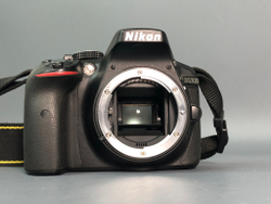 Nikon D5300 + 18-55mm 3.5-5.6GII VR 11.000 кадров