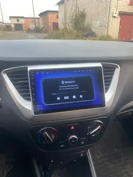 Магнитола для Hyundai Solaris 2 2017-2022, Solaris HS 2024+ - Carmedia OL-9710-NPQ QLed, Android 12, TS10, CarPlay, 4G SIM-слот