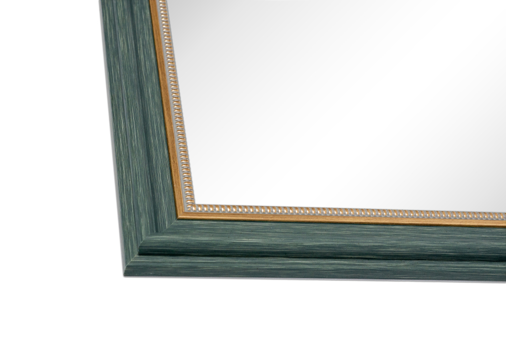 Зеркало настенное в раме 45x80