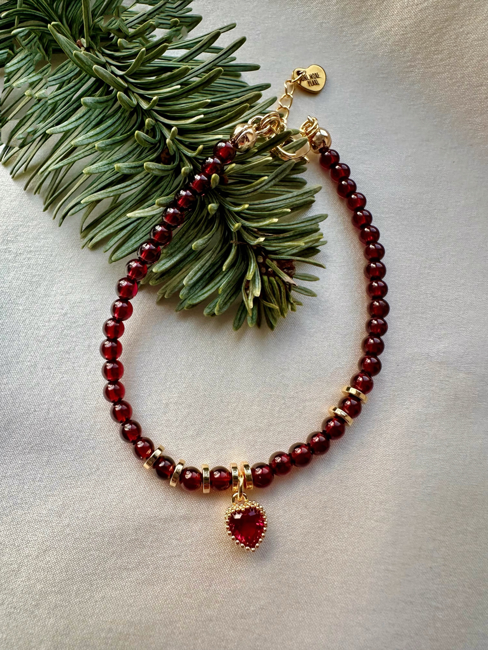 Браслет Гранатовое сердце с фианитом