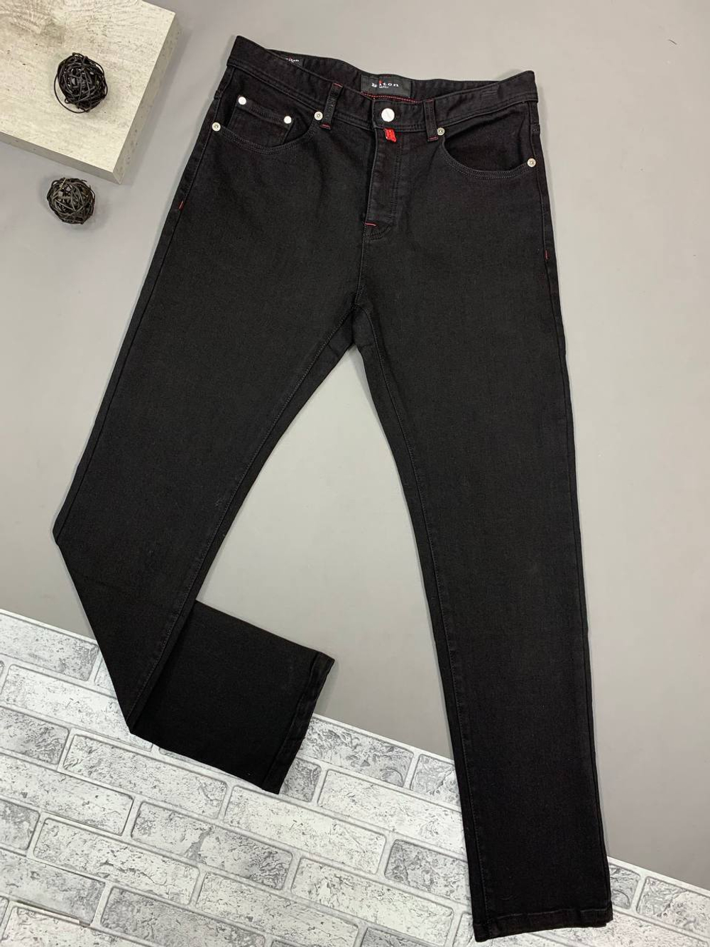 Джинсы Kiton