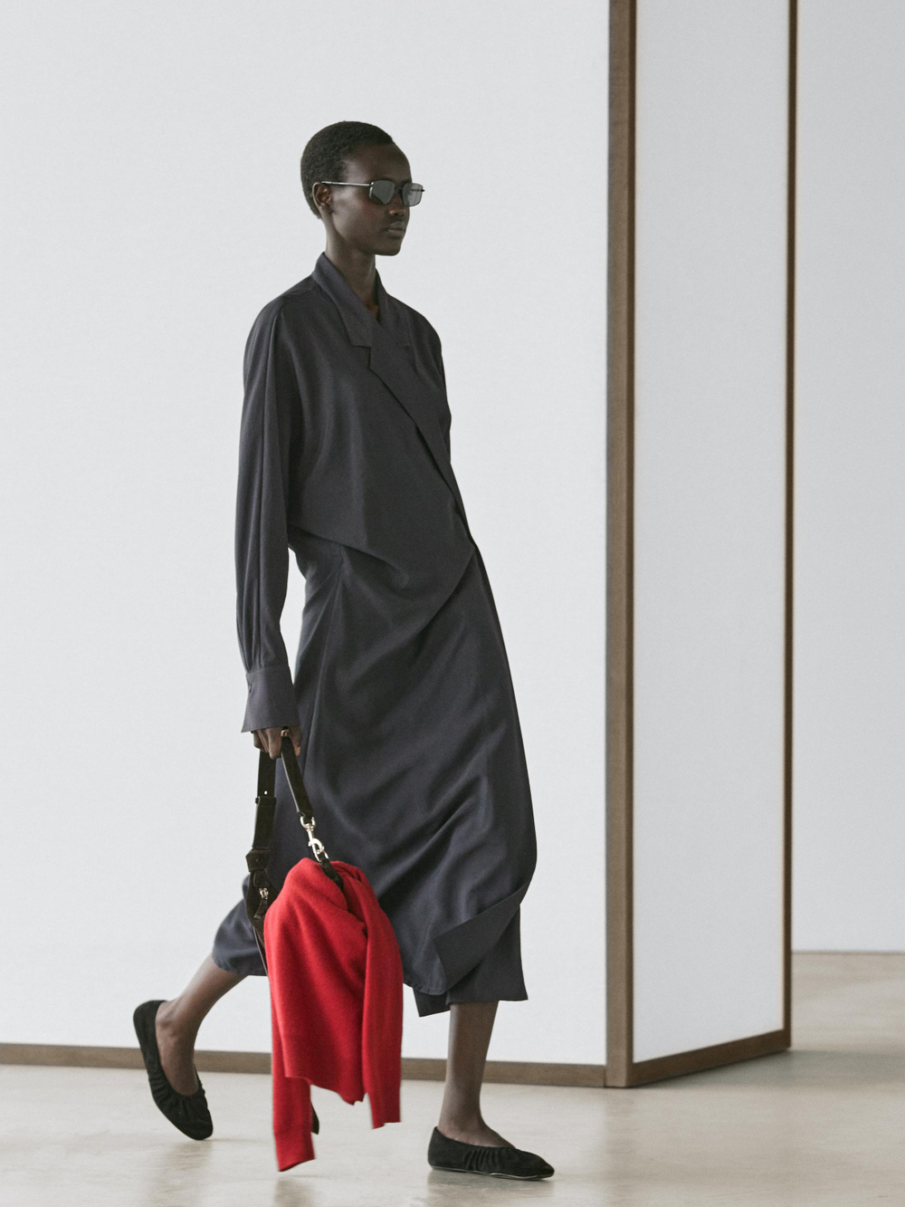 Massimo Dutti Платье миди с драпировкой, свинцовый