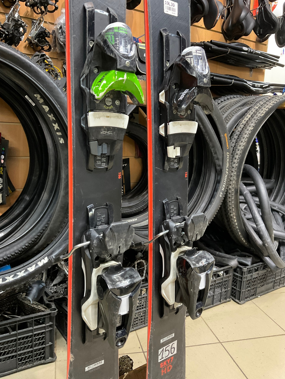 Горные лыжи ROSSIGNOL SKY 7 HD самый дешевый в Москве , отправка вся Россия , купить дешево только в магазине Yabegu.ru