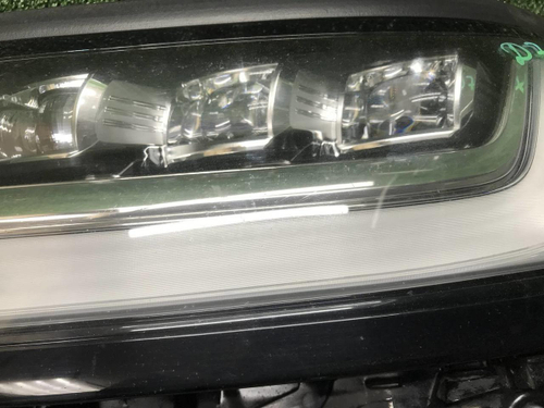 Фара левая Toyota Land Cruiser 300 21-нв LED