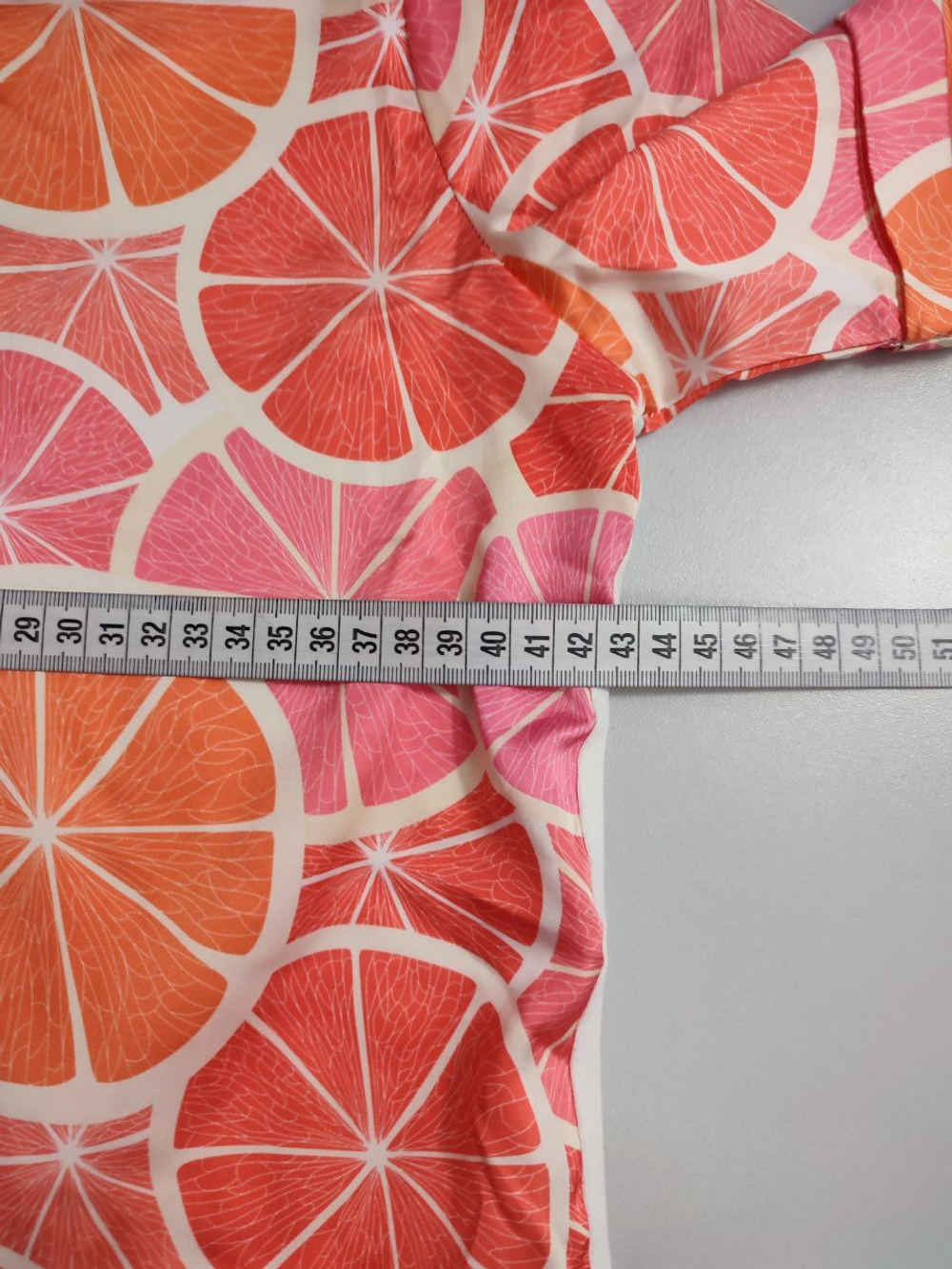 Футболка Fashion.Love.Story яркая 42 размер