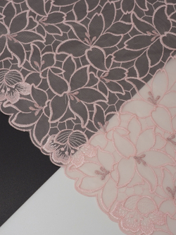 Вышивка на сетке пудровая неэластичная ширина 23 см