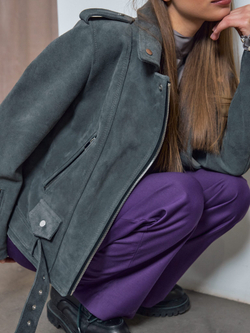 Косуха medium замшевая серая