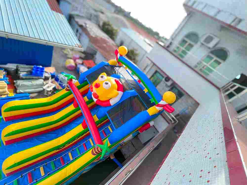 Надувная водная горка «Цыпа на волнах» с бассейном 14×8×7,3 м