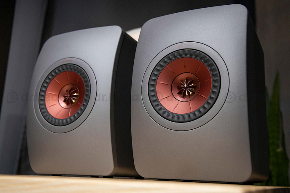 KEF LS50 Meta Titanium Grey двухполосная полочная пассивная акустическая система (пара)