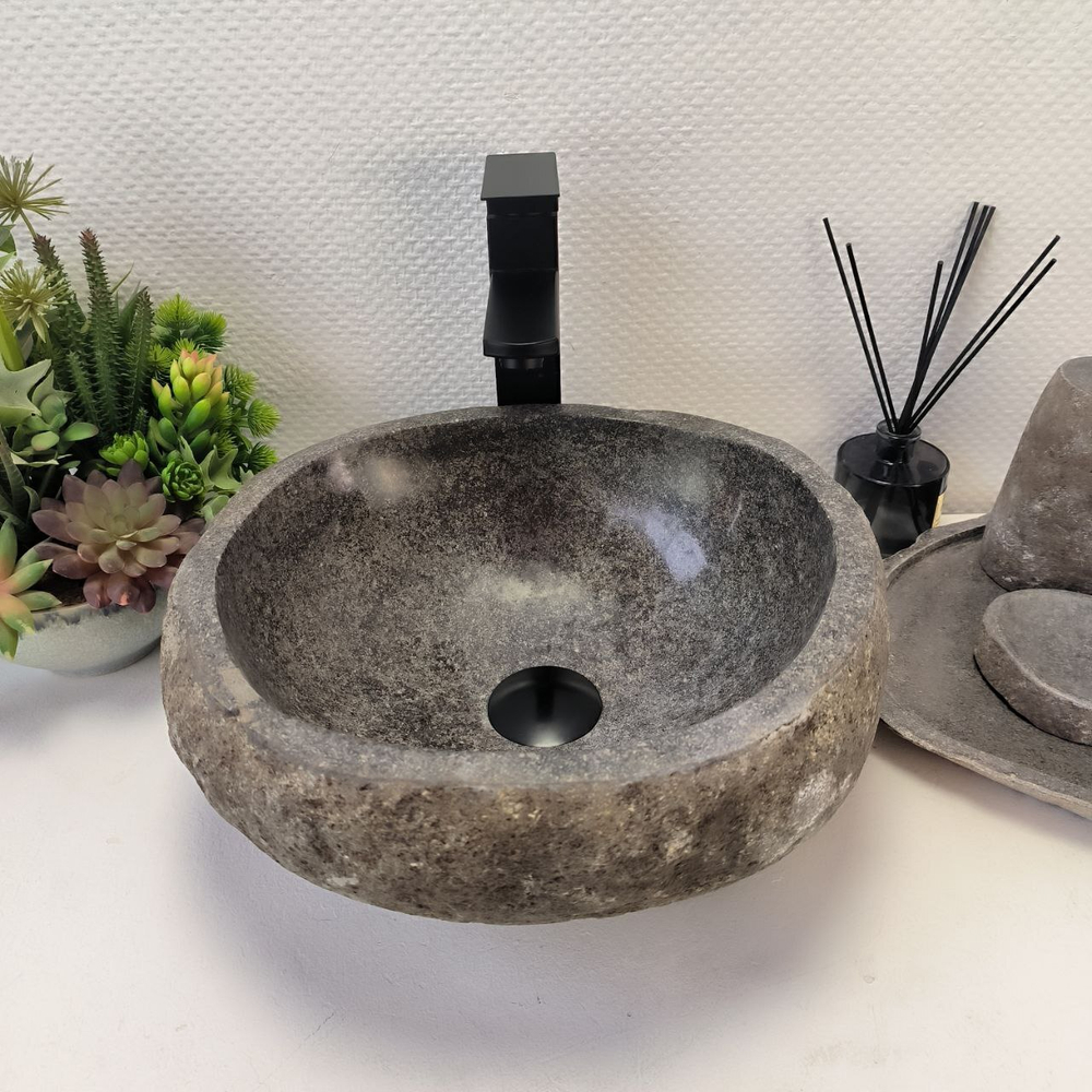 Раковина из речного камня RS63335 (38*35*16) 0122
