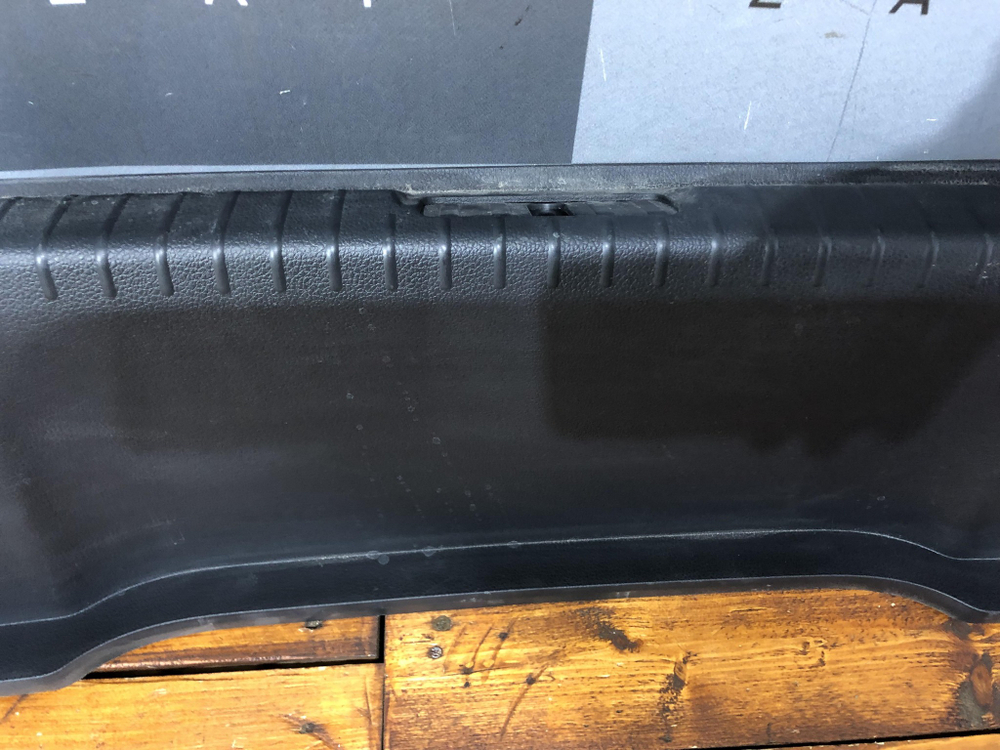 Кожух замка багажника Volkswagen Passat B8 14-22 Б/У Оригинал 3G5863459