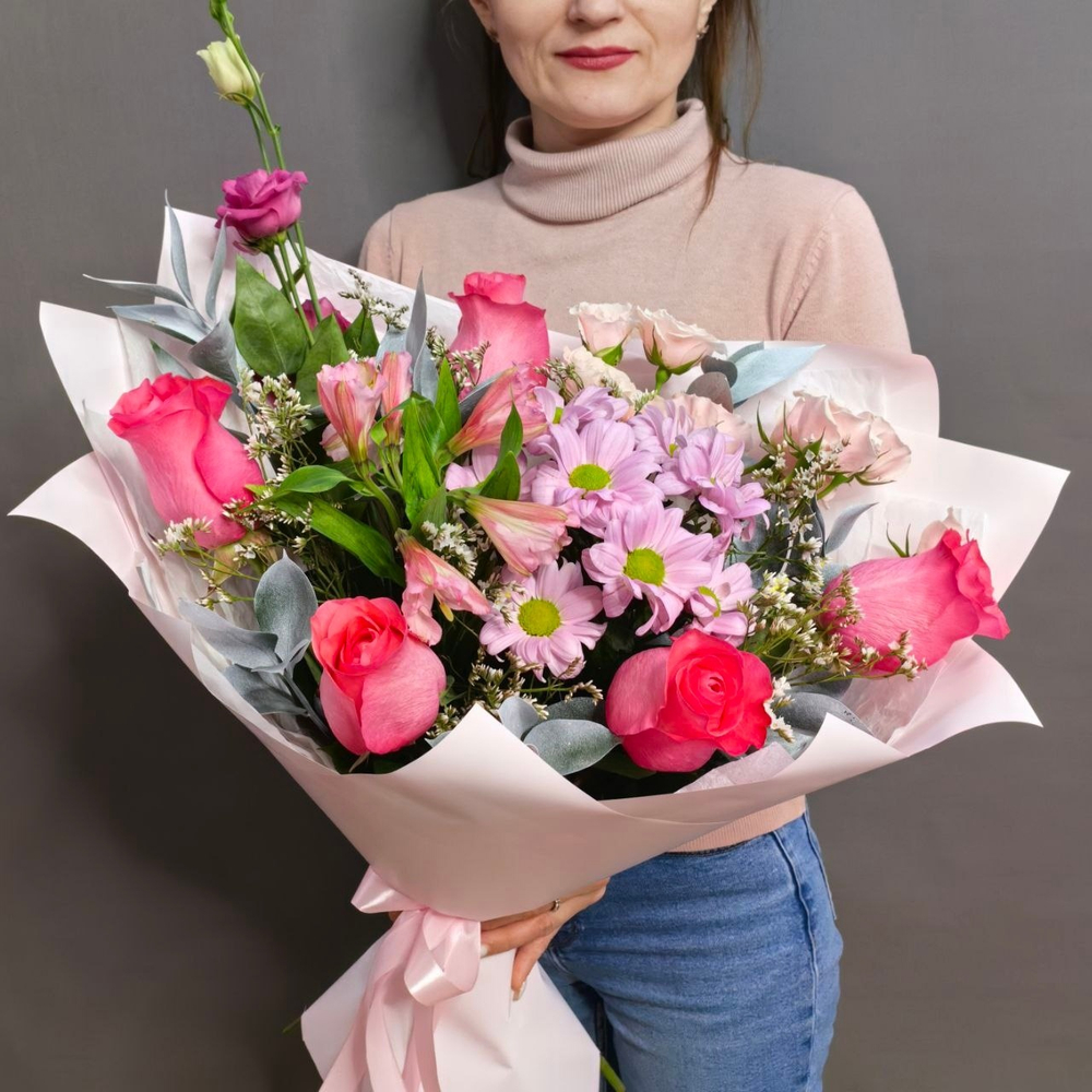 Авторский букет в розовой гамме