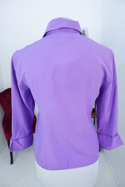 Рубашка Bikkar цвета летней сирени, маркировка 44, визуально на 44 размер