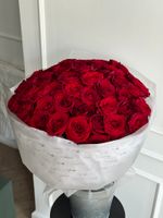 Гранд-букет из красных одноголовых роз 51шт