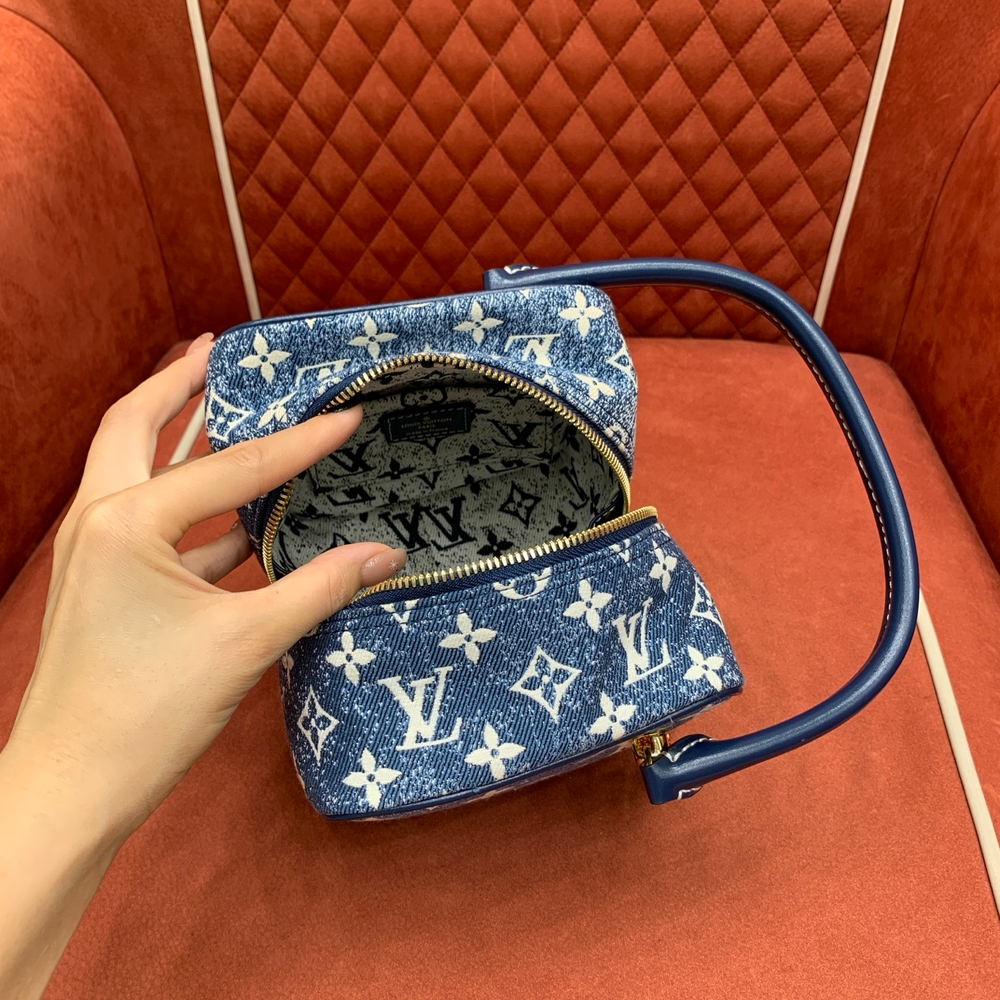 Louis Vuitton Square Bag