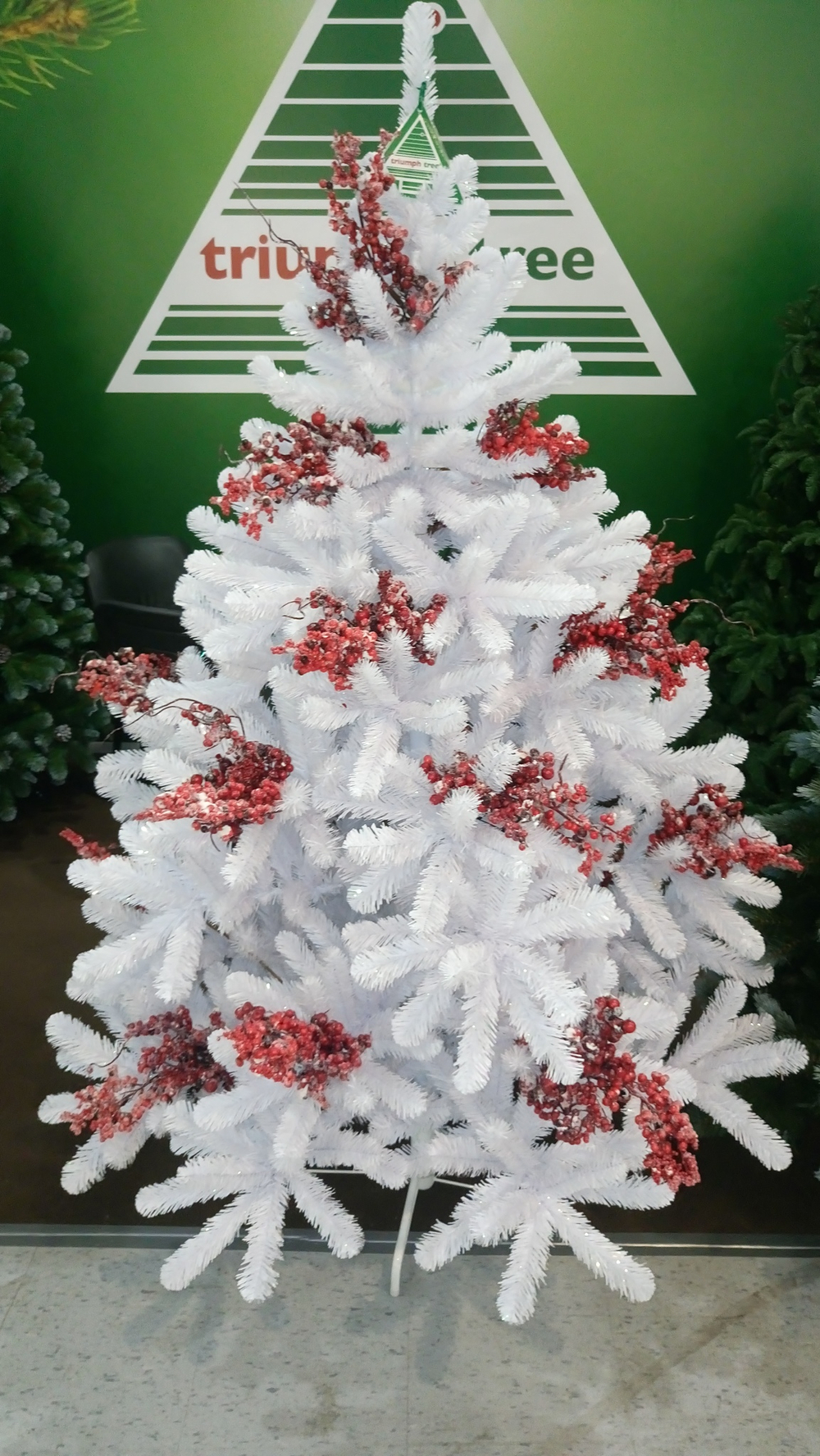 Ель Исландская 230см белоснежная Triumph Tree