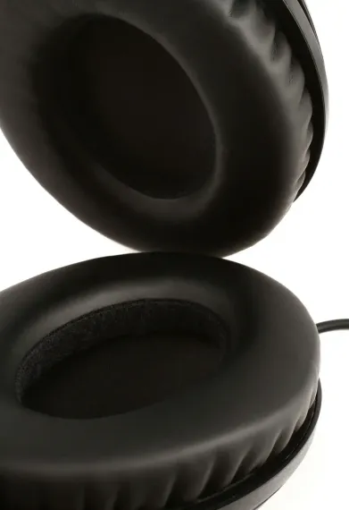 Sennheiser HD 200 Pro