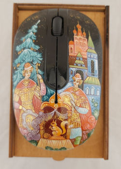 Мышь беспроводная с ручной росписью "Сказка о царе Салтане (Чудо-белка)" №3 худ. Котова