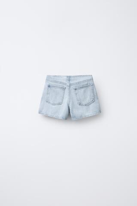 ZARA ДЖИНСОВЫЕ БЕРМУДЫ БЕЗ ПОЯСА С ПУГОВИЦАМИ, ГОЛУБОЙ