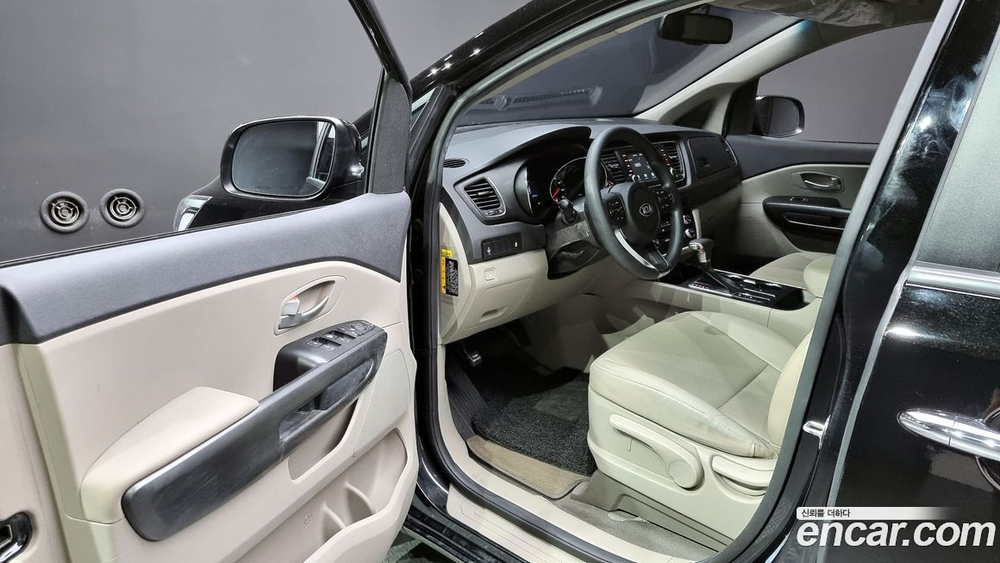 Kia The New Carnival (Sedona) 11-и местный Deluxe (05.2020)
