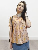 111 Джемпер женский штапель листья на бежевом (60)