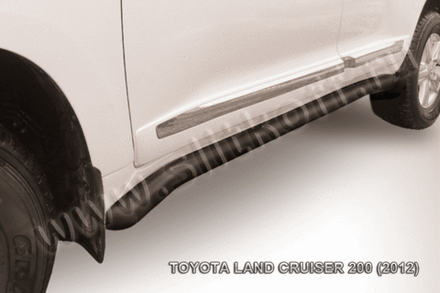 Пороги стальные Toyota Land Cruiser 200 (2012-2015) d76 с гибами (серебристые)