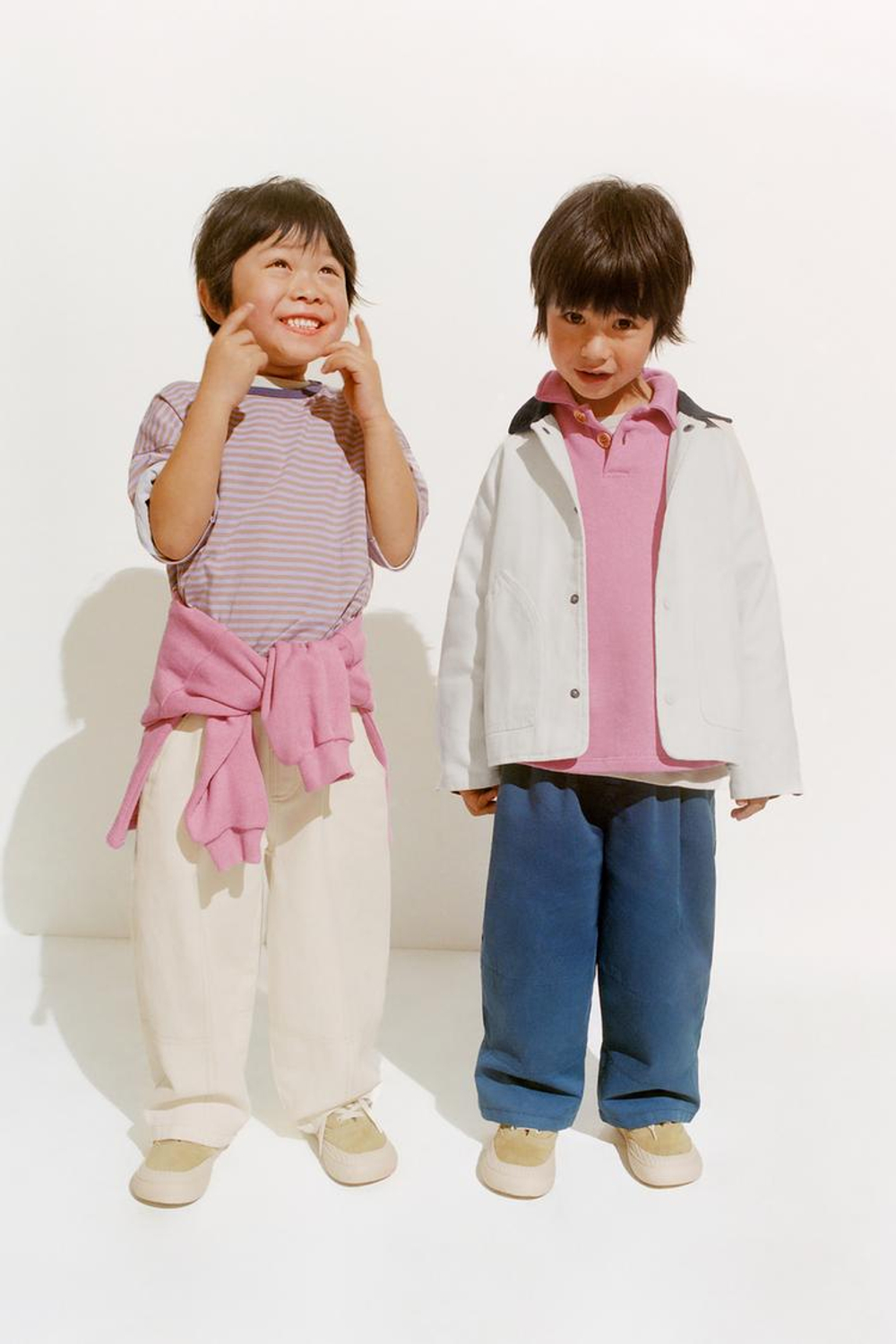 ZARA TIMELESS - ПОЛОСАТАЯ ФУТБОЛКА С КОНТРАСТНЫМ ВОРОТНИКОМ, СВЕТЛО-СИРЕНЕВЫЙ