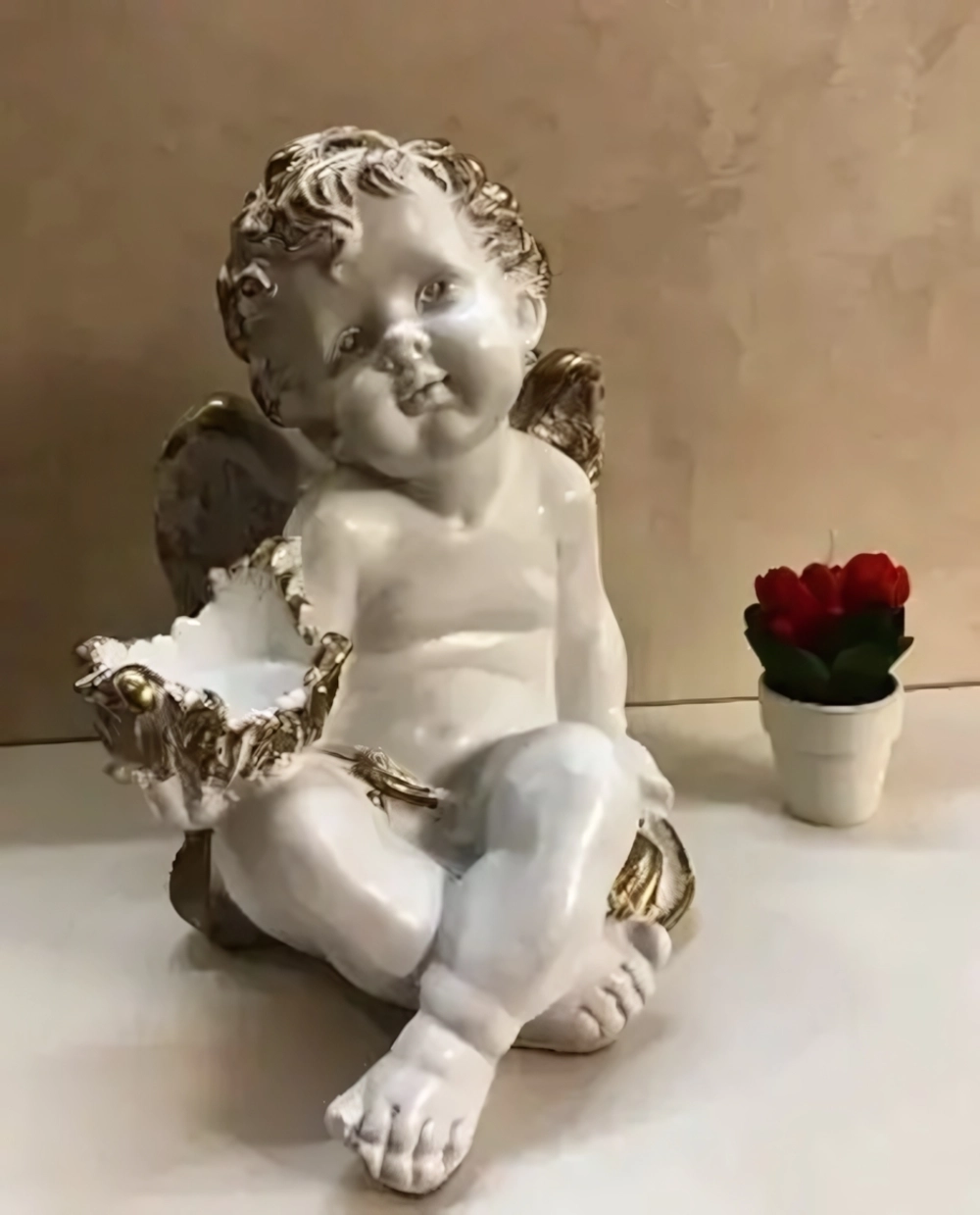 Статуэтка из гипса «Ангел с чашей» 30см античное золото