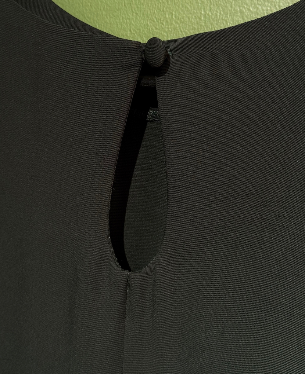 Платье с глазком